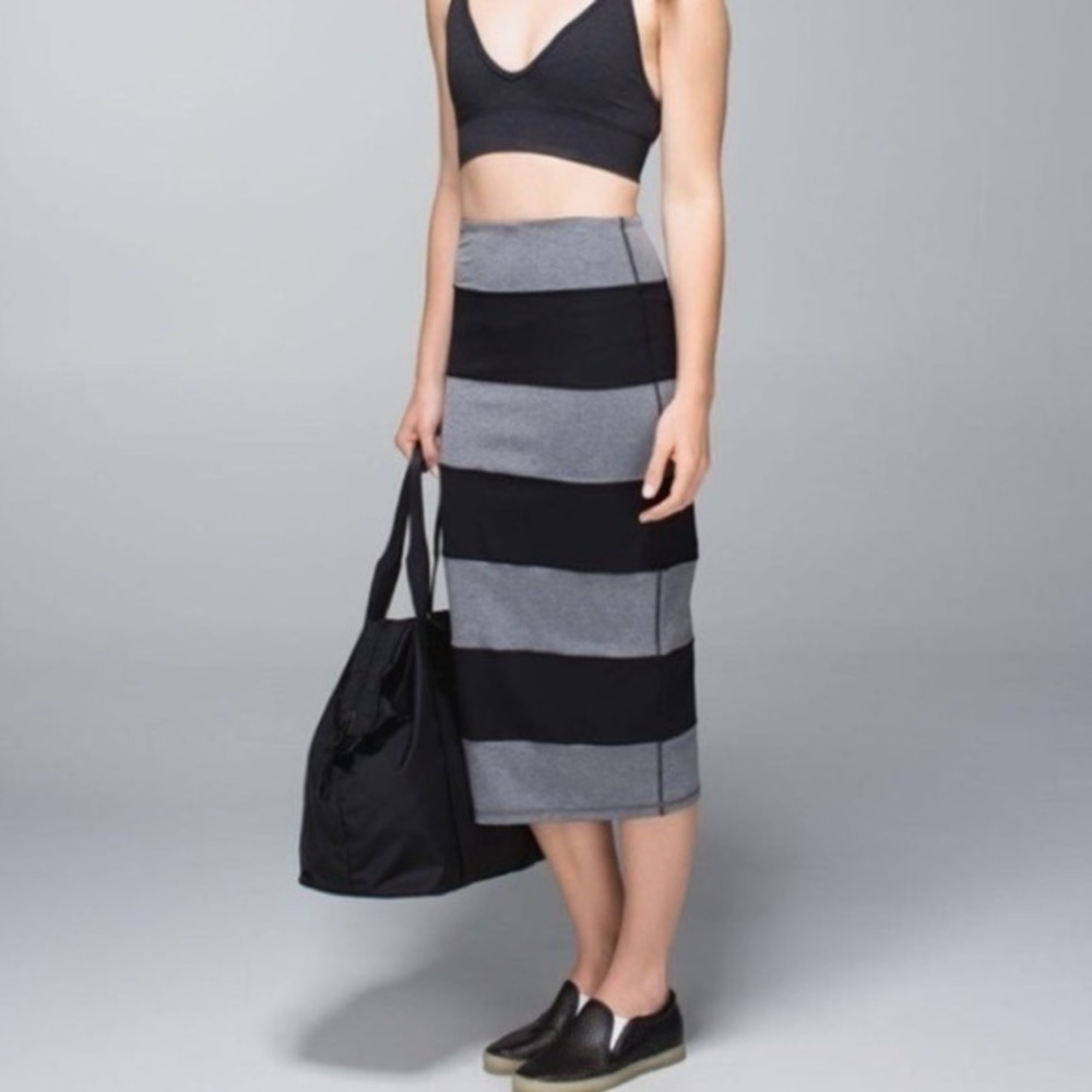 🌸Host  Pick🌸 Lululemon Yoga Over Skirt